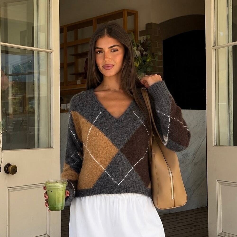 Zara Argyle Knit Sweater Gray Brown Diamond Pattern Soft Fuzzy Womens M - Picture 1 of 8